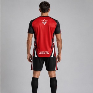 ชุดฟุตบอลพรีเมียมแบบกำหนดเอง ชุดทีมฟุตบอลน้ำหนักเบา เสื้อและกางเกงขาสั้นออกแบบมาเพื่อความสบายและความยืดหยุ่นสูงสุด - Product Image 3