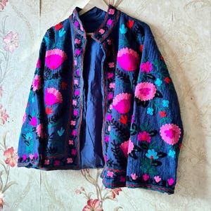 Chaqueta de Mujer de Algodón Bordada con Flores Hecha a Mano, Chaqueta Abierta de Manga Larga, Estilo Bohemio Informal para Invierno - Product Image 3