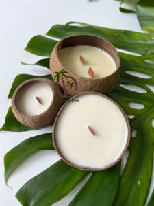 Vela Aromática de Cáscara de Coco - Tamaño 100 Gramos - Aroma a Coco - Product Image 5