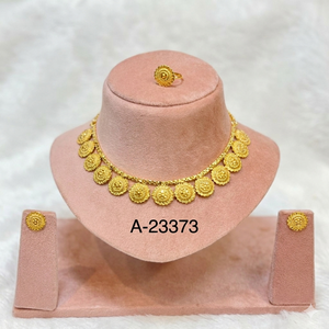 Ensemble collier et boucles d'oreilles de mariée en alliage de zinc plaqué or indien avec zircon, au design élégant - Product Image 2