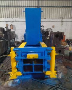 Prensa Empacadora de Chatarra Metálica Azul de 61 Toneladas con Motor de Alta Productividad en Acero al Carbono - Product Image 3