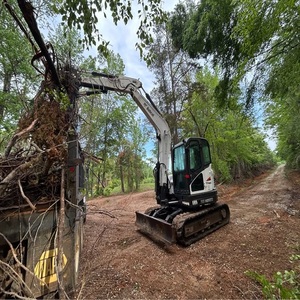 Achetez aujourd'hui une excavatrice Bobcat E85 de qualité supérieure, bien entretenue, prête à l'emploi immédiat sur les chantiers de construction et d'excavation. - Product Image 5