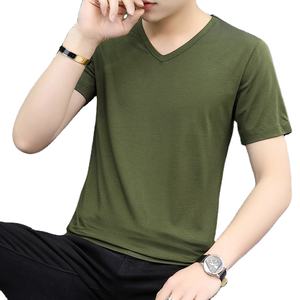 T-shirt Homme Col V Personnalisé avec Logo Brodé ou Imprimé – Nouvelle Collection Été Manches Courtes Blanc Pur Coupe Slim - Product Image 1