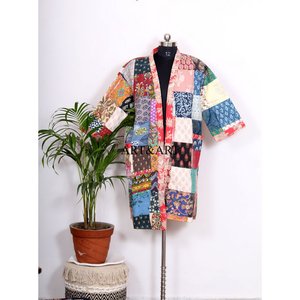 Nouvelle arrivée : Robe kimono vintage en soie patchwork Kantha, peignoir recyclé avec ceinture, vêtement de nuit pour femmes - Product Image 1