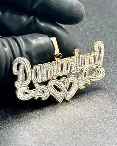 Colgante Personalizado con Letra para Hombre, con Moissanita Real de Corte Redondo de 3 Quilates, Chapado en Oro Amarillo de 14K - Product Image 2