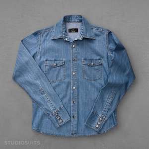 Camisa de Mezclilla para Hombre, Manga Larga, Color Sólido, Casual, Cuello con Botones, Bolsillos, Lavado Medio, Corte Regular, Manga Completa - Product Image 3