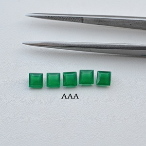 Pierre précieuse brute d'onyx vert naturel de 4 mm, forme carrée facettée, onyx émeraude calibré, vente directe d'usine en gros - Product Image 2