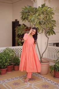 OFERTA DE VERANO: Conjunto de Dos Piezas de Salwar Kameez Premium Listo para Usar con Bordado, Cuello en V, Informal, para Fiesta - Product Image 6