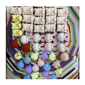 Mini poupée renard au crochet, artisanat en fil fait main pour les boutiques et la production OEM - Product Image 1