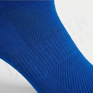 Blue Crew Socks Striped Breathable Athletic Basketball Socks for Adults Regular Fit Knitted Sport Socks - Product Image 5