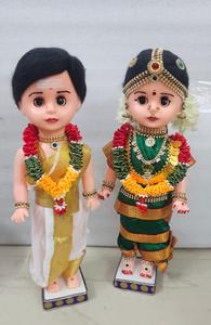 Muñecas Tradicionales del Sur de la India para Bodas, Pareja Hecha a Mano, Figuras de Novios, Muñecas Étnicas Decorativas, Muñecas de Regalo para Bodas - Product Image 1