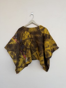 Haut court bohème grande taille à col en V tie-dye, manches courtes, en coton - Product Image 6
