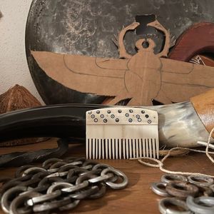 Peine de Hueso Hecho a Mano Tradebyd, Accesorio Natural para el Cuidado del Cabello, Peine de Calidad Premium para Peinar y Desenredar - Product Image 5