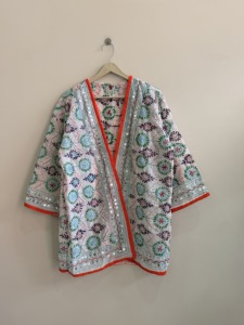 Lot de vestes courtes brodées pour femmes, vente en gros - Product Image 5