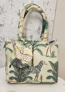 Sac fourre-tout bohème en coton matelassé écologique avec fermeture éclair pour les voyages et le shopping - Product Image 3