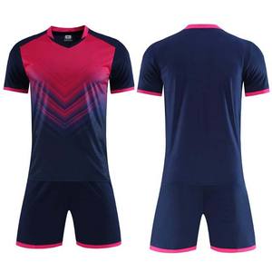 Ensemble de maillots de football personnalisés pour adultes 2026, uniforme d'arbitre de football, ensemble d'entraînement pour hommes avec logo personnalisé, 100% polyester, séchage rapide - Product Image 6