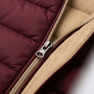 Veste matelassée à capuche bordeaux pour homme, veste d'hiver chaude et matelassée pour l'extérieur, veste légère imperméable One Apex - Product Image 3