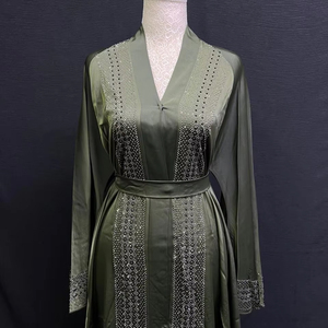 Abaya de manga larga con cuello en V y cuentas hecha a mano, la más vendida, con dobladillo acampanado, estilo vintage, de longitud hasta el suelo, holgada, para uso diario, moda modesta para mujer. - Product Image 1