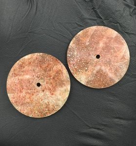 หน้าปัดนาฬิกาซันสโตนสุดหรู ขนาด 28.5 มม. หนา 1 มม. ตัดแบบแบน พลอยธรรมชาติ สีส้ม คลาสสิก สง่างาม วินเทจ อุปกรณ์เสริมเค เจมส์ - Product Image 1