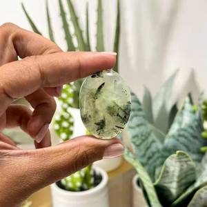Piedra de Prehnita Natural Pulida para Alivio del Estrés, Cristal Curativo, Piedra de Pulgar, Reiki, Meditación, Piedra de Bolsillo, Venta al por Mayor - Product Image 6