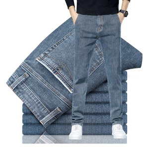 Jeans décontractés bleus en denim délavé coupe droite classique respirant pour hommes, tissu personnalisé, style streetwear, vente en gros - Product Image 6