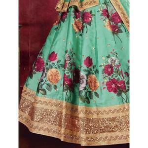 Vêtement de mariage en soie Banglori à imprimé floral vert Lehenga Choli - Product Image 1