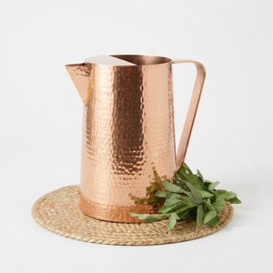 Jarra de Agua de Cobre Puro con Tapa, Martillada a Mano, Estilo Ayurvédico, a Prueba de Fugas, Jarra de Servir de Calibre Grueso para el Hogar y Hoteles - Product Image 1