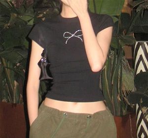 T-shirt court à manches courtes noir pour femme, coupe ajustée, col rond, jersey, vêtement décontracté, 100% coton, respirant, couleur unie, toutes saisons - Product Image 4