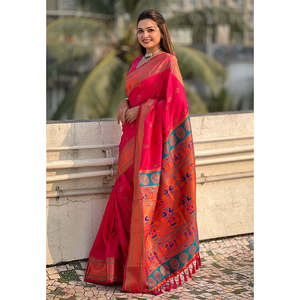 Pink Zari Woven Nath Yeola Paithani Silk Saree for <b>Club</b> <b>Dress</b>-Up - Product Image 3