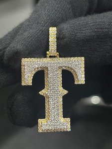 จี้ตัวอักษร T แบบกำหนดเอง เงินแท้ 925 ประดับเพชรโมอิสซาไนต์ VVS  แบบ Iced Out  เครื่องประดับฮิปฮอป ของขวัญสำหรับทุกเพศ - Product Image 3