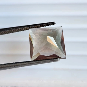 Piedra preciosa suelta de Sunstone Natural de Oregón, corte princesa y color verde champán, forma cuadrada, para la elaboración de joyas. - Product Image 3