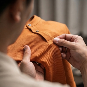เสื้อโปโลชายพิมพ์ลายตามสั่ง คุณภาพพรีเมียม ผ้าฝ้าย แขนสั้น สำหรับชุดยูนิฟอร์ม เสื้อโปโลชาย ผ้าฝ้ายนุ่ม เสื้อกอล์ฟลำลอง - Product Image 4