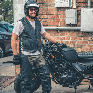 Chaleco de cuero a medida, chaleco de cuero suave de primera calidad, chaleco de cuero para montar a caballo en venta - Product Image 5