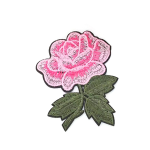 Juego de parches termoadhesivos de lona 3D con bordado de rosas multicolor para sombreros - Product Image 5