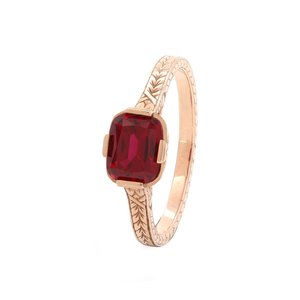 Bague de fiançailles solitaire demi-sertie en or rose 14K avec rubis de laboratoire 1 carat taille coussin allongé couleur sang de pigeon, gravée style vintage - Product Image 6