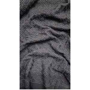 Tela de rayón viscosa ecológica, suave y fluida, ideal para vestidos, faldas y kurtis, disponible para la venta. - Product Image 1