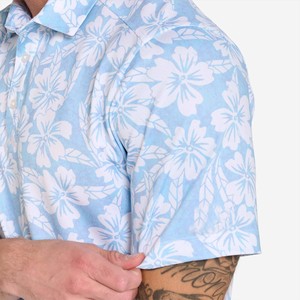 Chemise décontractée pour homme en polyester Oxford bleu clair uni à manches courtes, respirante, avec logo imprimé numériquement sur le devant, en tissu tricoté - Product Image 4