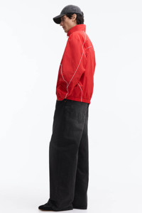 Veste coupe-vent technique haut de gamme personnalisée pour homme avec passepoil, légère et imperméable, idéale pour la course à pied (vente en gros) - Product Image 4