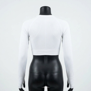 Vêtements de sport personnalisés, vêtements de yoga, haut court à manches longues avec trou pour le pouce, vêtements de gym, haut court extensible - Product Image 6