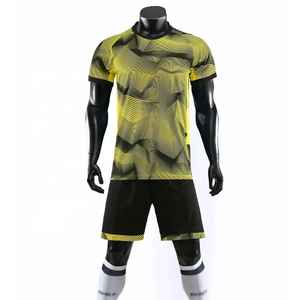 Uniforme de Fútbol para Equipos, Uniforme de Fútbol de Alta Calidad, Uniforme de Fútbol con Color Personalizado, 100% Poliéster, Hecho en Pakistán - Product Image 1