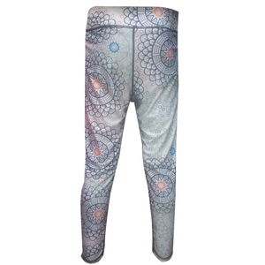 Leggings de yoga pour femmes sur mesure, entièrement sublimés, grandes tailles, avec logo, leggings de yoga au design unique - Product Image 2