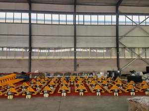 Transpaleta Manual Ergonómica de 2.5 Toneladas - Estructura de Acero Resistente con Bomba Alemana para un Uso Seguro - Product Image 5