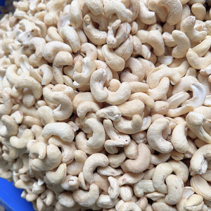 Noix de cajou brutes du Vietnam de qualité supérieure, biologiques, entières, W320 W450 Santigo, emballage personnalisé - Product Image 1