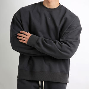 Sweat-shirts à col rond pour hommes en coton 100% French Terry, effet délavé vintage, déchirés, de la marque Haus Industries - Product Image 2