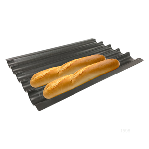 ATLAS STAR Moule à pain français perforé antiadhésif en alliage d'aluminium PTFE résistant à la chaleur pour 5 pains, plateau à baguettes - Product Image 1