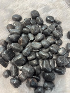 Pierre d'hématite couleur bronze, polie et lisse, de forme arrondie, avec une finition gris métallisé, pour collections de minéraux et décoration. - Product Image 2