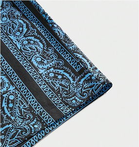 Shorts de bain pour hommes grande taille à imprimé géométrique Modern Movements - Taille mi-haute avec cordon de serrage, extensible dans 4 directions, respirant et séchage rapide - Product Image 4