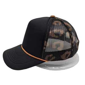 Gorra Trucker Negra Moderna con Malla Trasera Ajustable, Transpirable, con Cierre a Presión, para Uso Casual al Aire Libre, Diseño Único y Elegante - Product Image 6