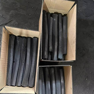 Briquettes de charbon de bois pour barbecue du Vietnam, sciure de bois dur, sans fumée, faible teneur en cendres, 6 heures de combustion, fournisseur en gros direct usine - Product Image 1