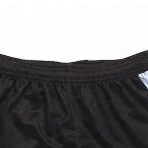 Ensemble maillot et short de volley-ball personnalisés offrant une extensibilité et une respirabilité supérieures, conçus avec un tissu anti-humidité - Product Image 5